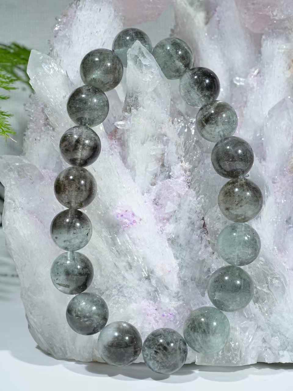 Aquamarine Black Flash Bracelet 10.7mm