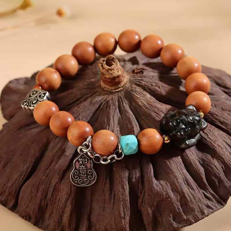 Chinese explosive old mountain sandalobsidian nine-tail fox bracelet new Chinese plate play play Buddha beads bracelet