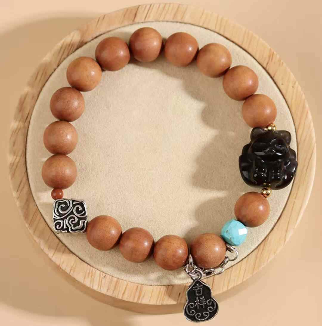 Chinese explosive old mountain sandalobsidian nine-tail fox bracelet new Chinese plate play play Buddha beads bracelet