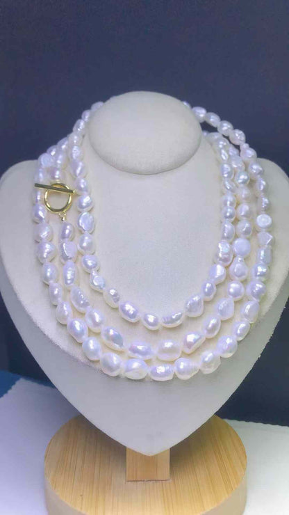 Natural Baroque pearl sweater chain
