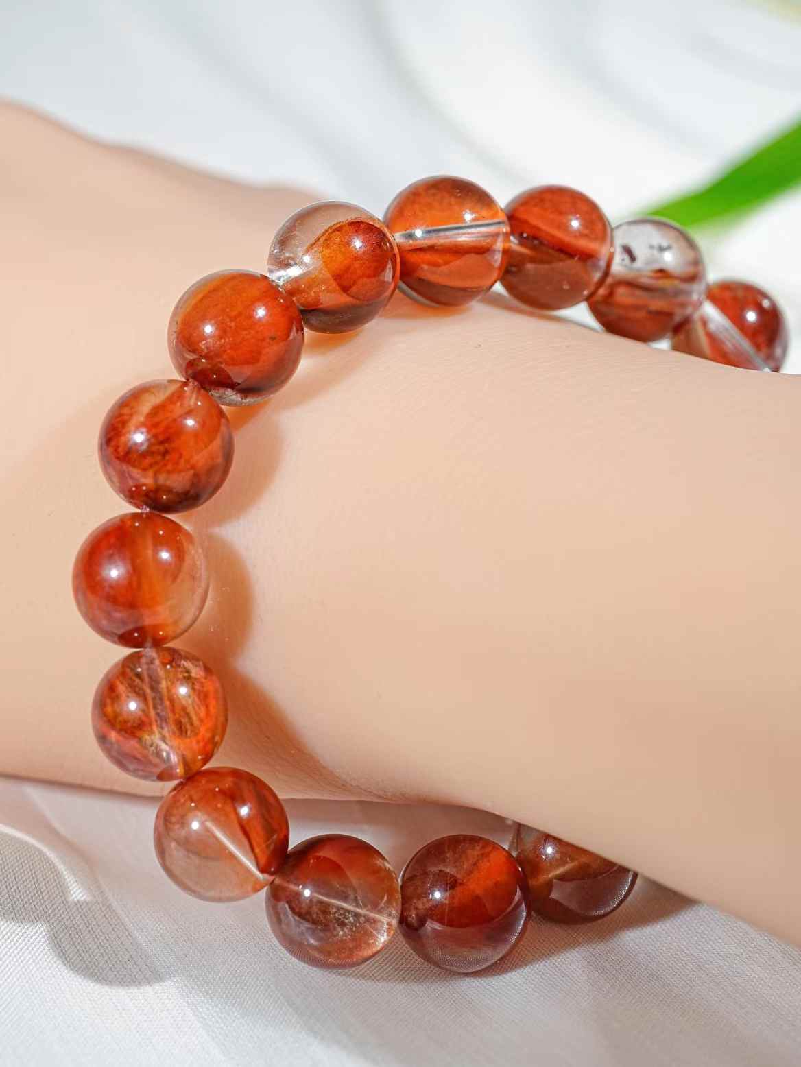 Maple sugar rabbit hair bracelet 11mm