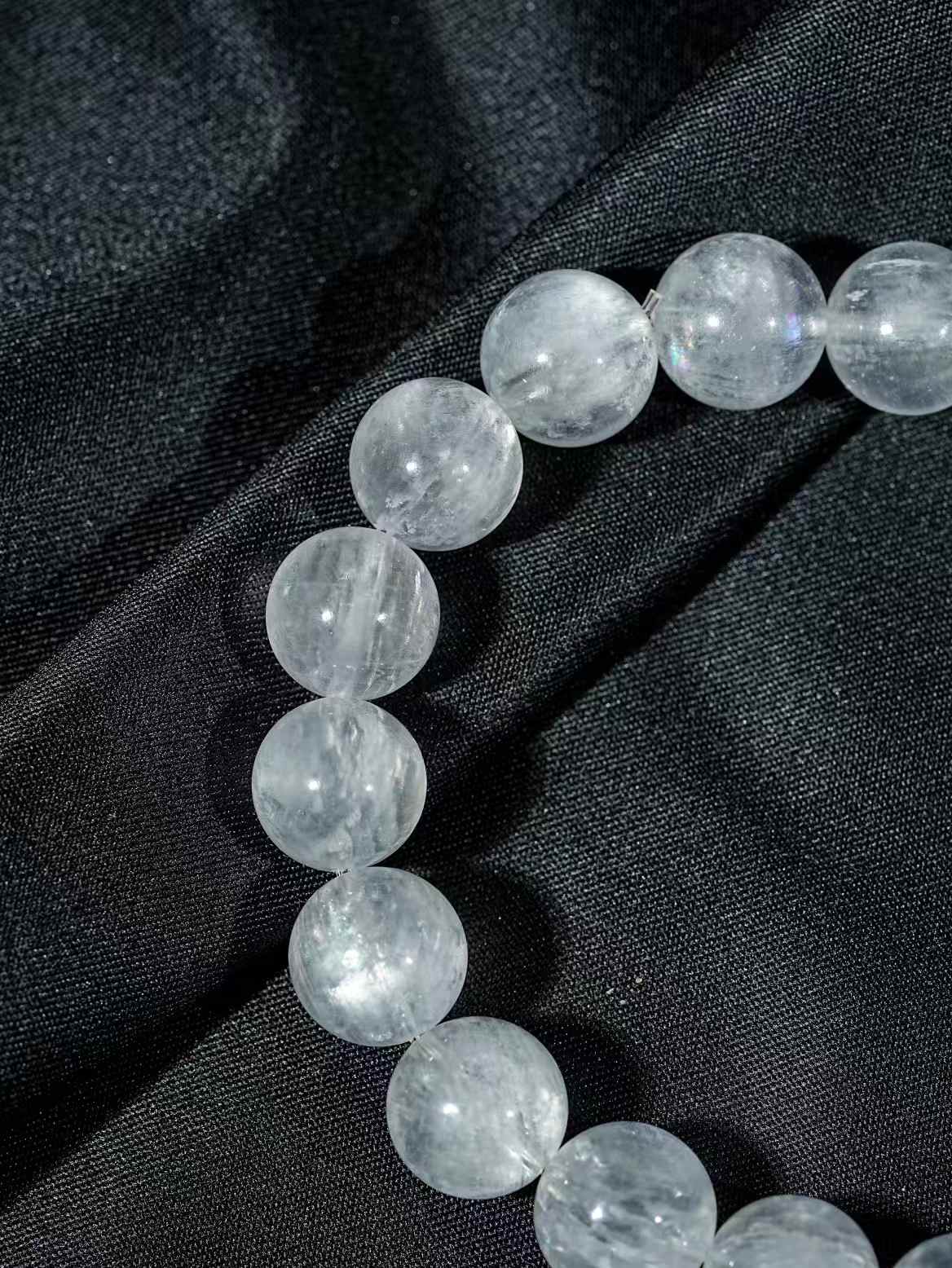 White Moonlight Bracelet 10.8mm