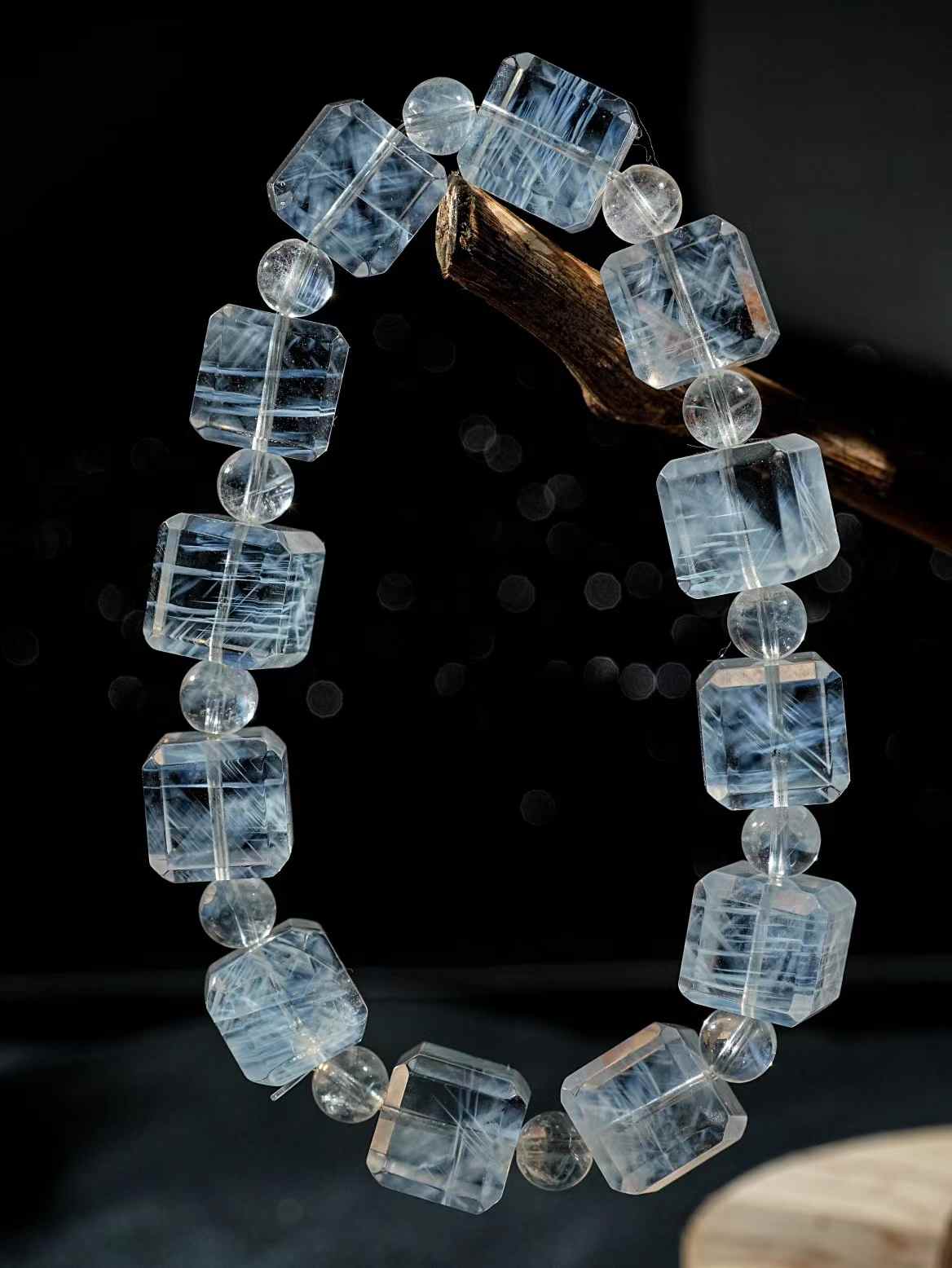 Blue needle sugar cube bracelet 11.8mm